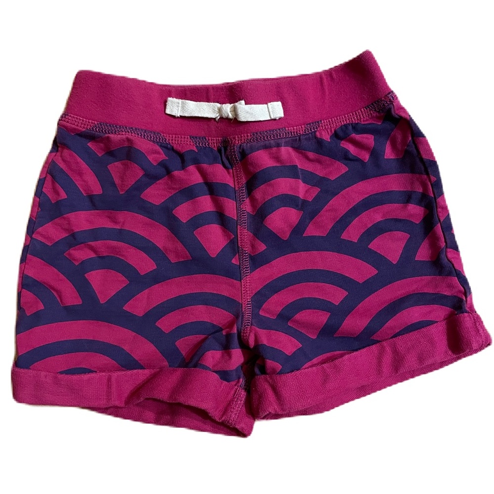 Size 7 like new pink and navy tea collection girls shorts